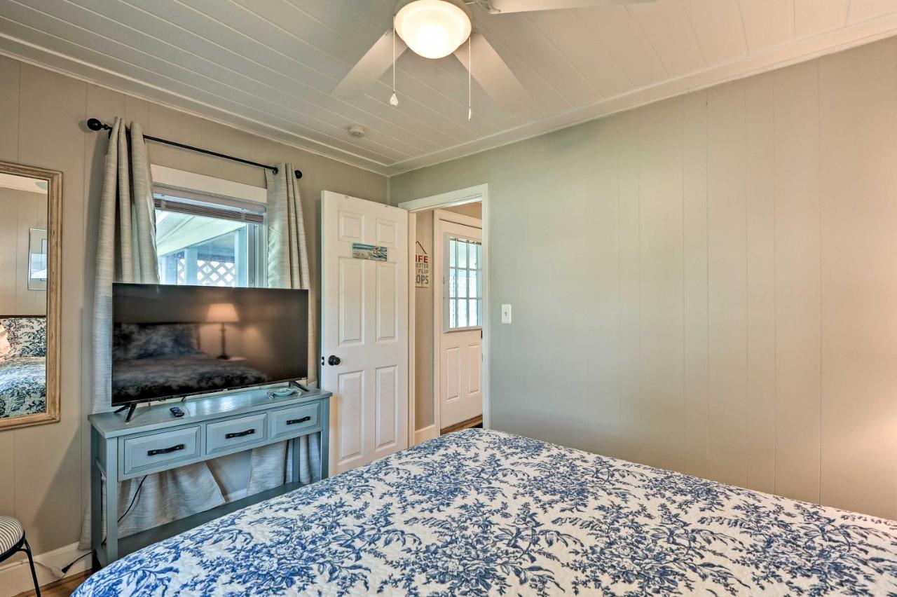 The Blue Crab Cottage - 3 Blocks From The Beach! โคโลเนียลบีช ภายนอก รูปภาพ