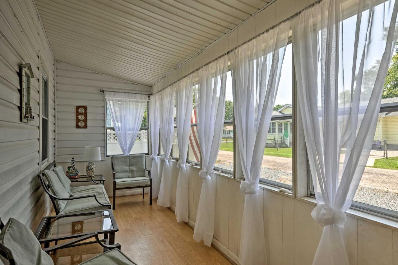 The Blue Crab Cottage - 3 Blocks From The Beach! โคโลเนียลบีช ภายนอก รูปภาพ